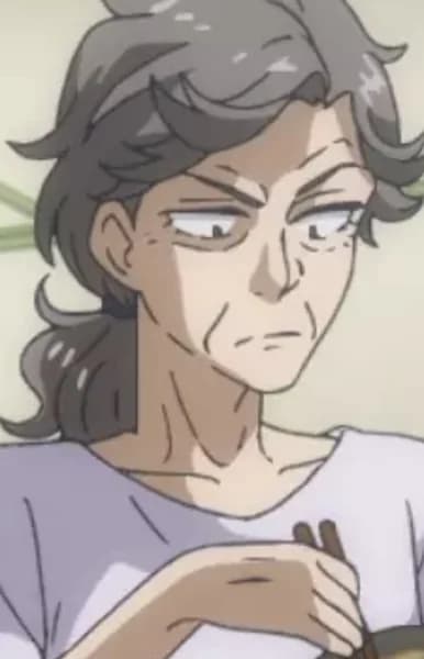 Saeki, Grandmother
