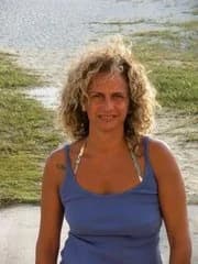 Castelli, Raffaella