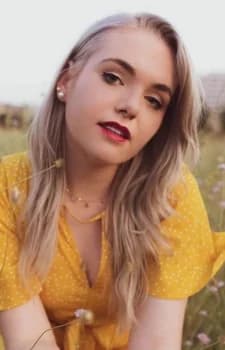 Lee, Amanda