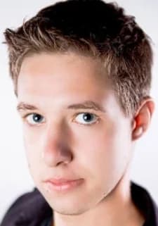 Mobus, Xander
