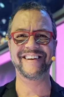 Miallaret, Rodrigo