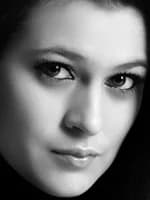 Eszter Anna, Sipos