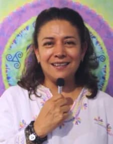 Ugalde, Anette