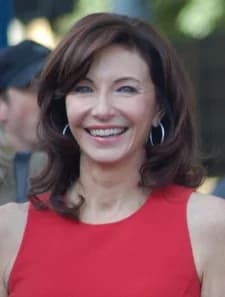 Steenburgen, Mary