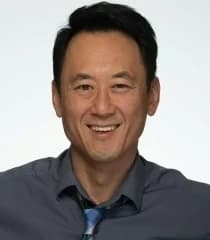 Yi, James