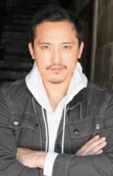 Yi, Scott